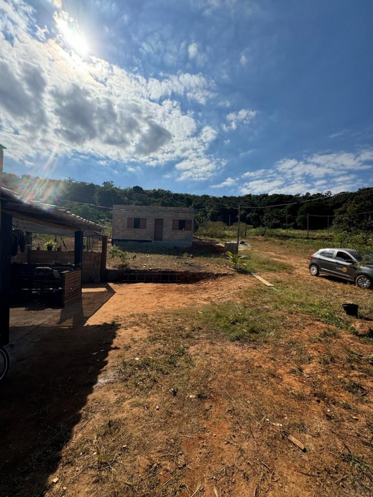 Chácara à venda com 1 quarto, 2097m² - Foto 2