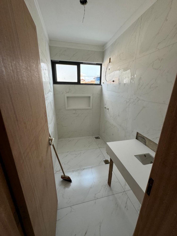 Casa à venda com 3 quartos, 225m² - Foto 8