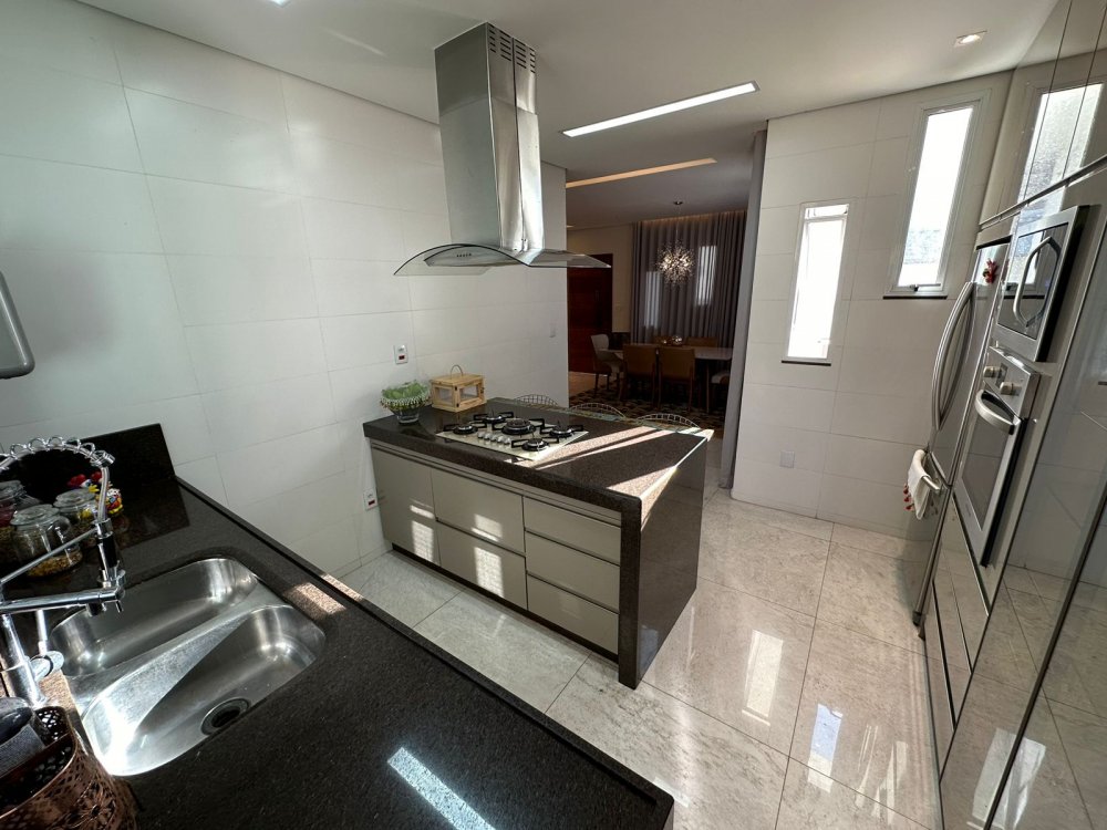 Casa à venda com 3 quartos, 100m² - Foto 6