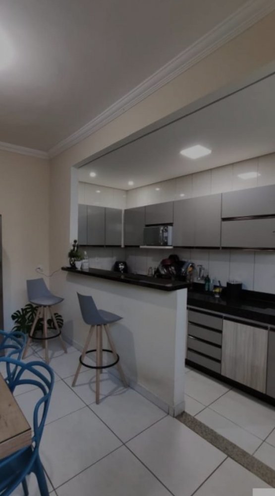 Casa à venda com 2 quartos, 120m² - Foto 7