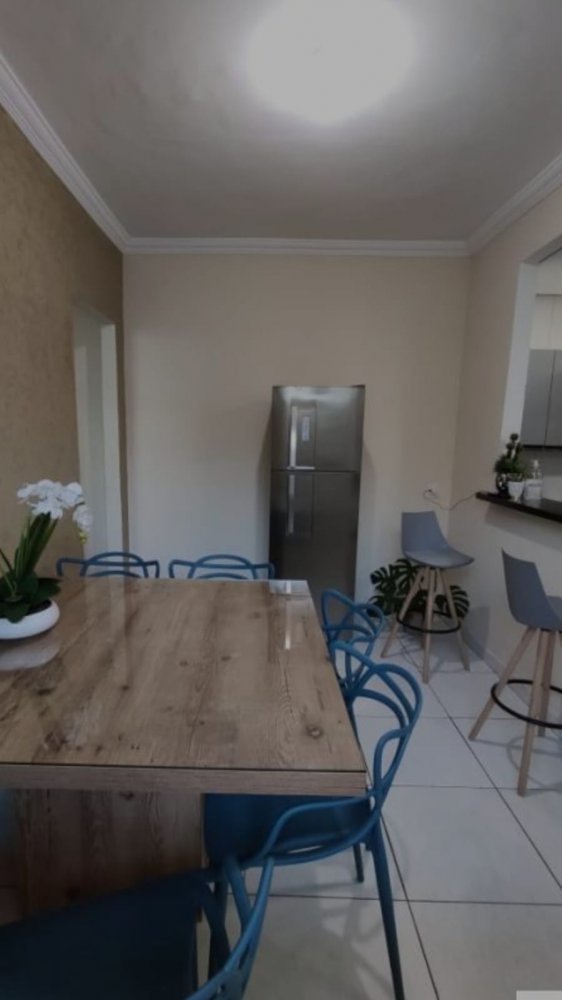 Casa à venda com 2 quartos, 120m² - Foto 9