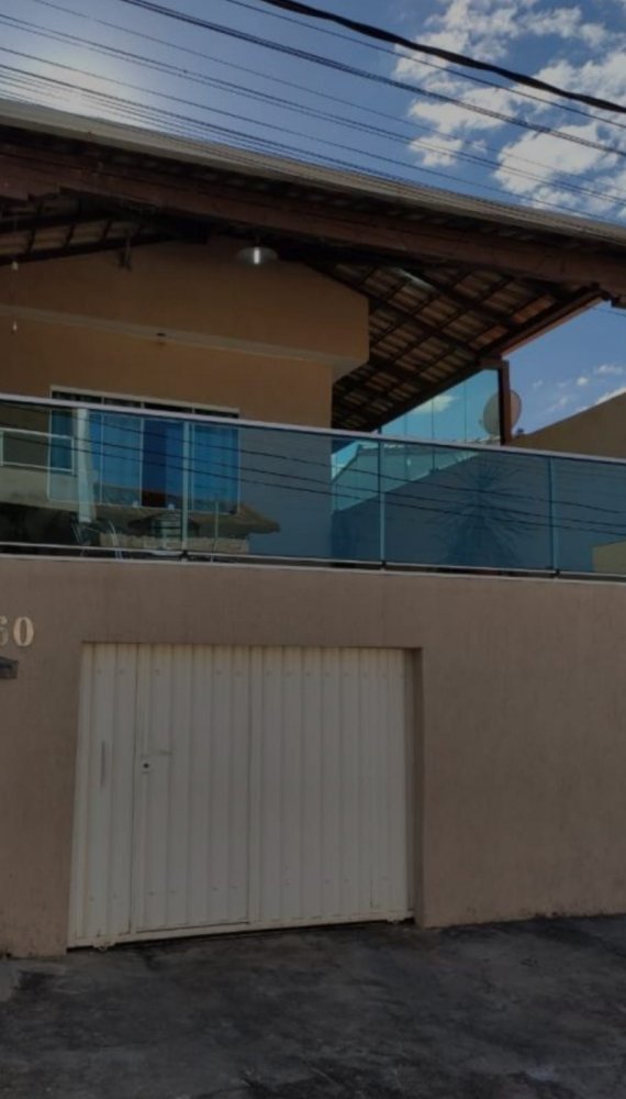 Casa à venda com 2 quartos, 120m² - Foto 2