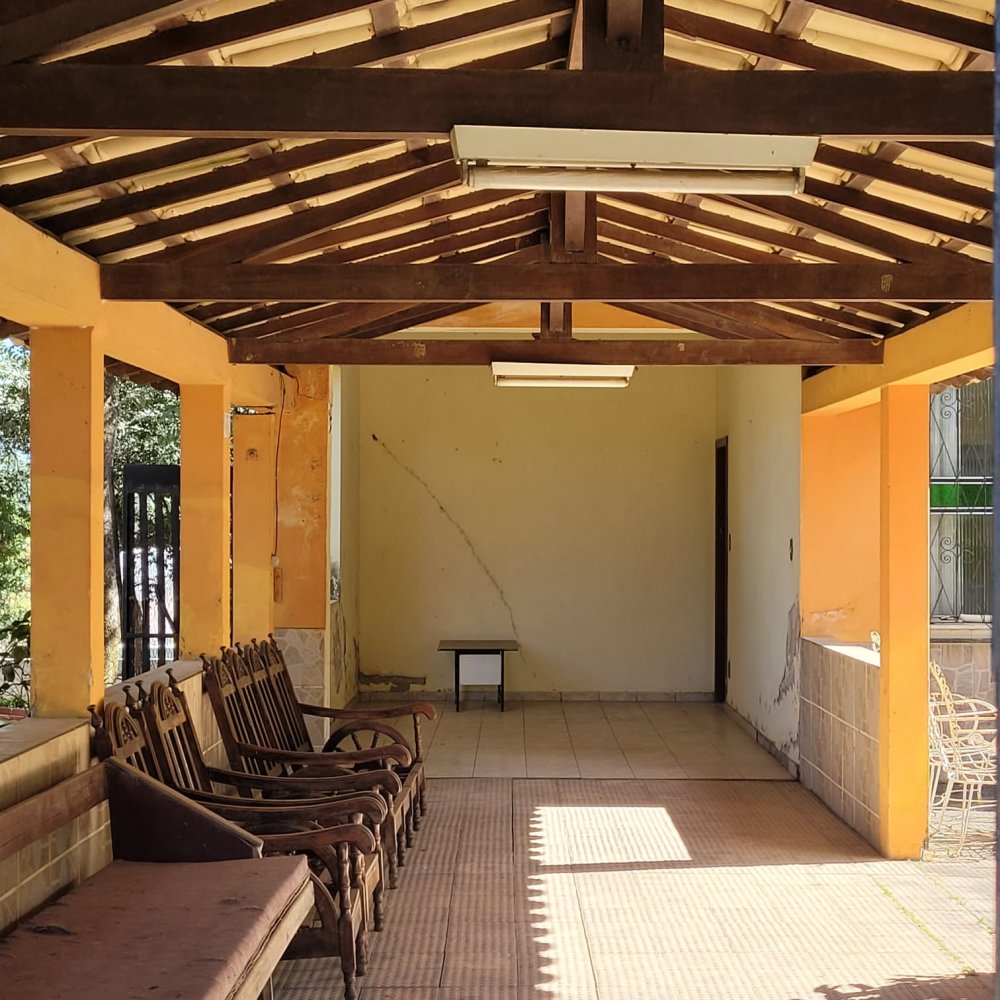 Casa de Condomínio à venda com 3 quartos, 2000m² - Foto 4