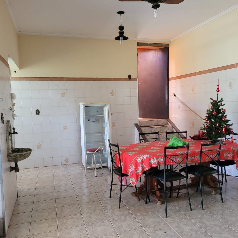 Casa de Condomínio à venda com 3 quartos, 2000m² - Foto 22
