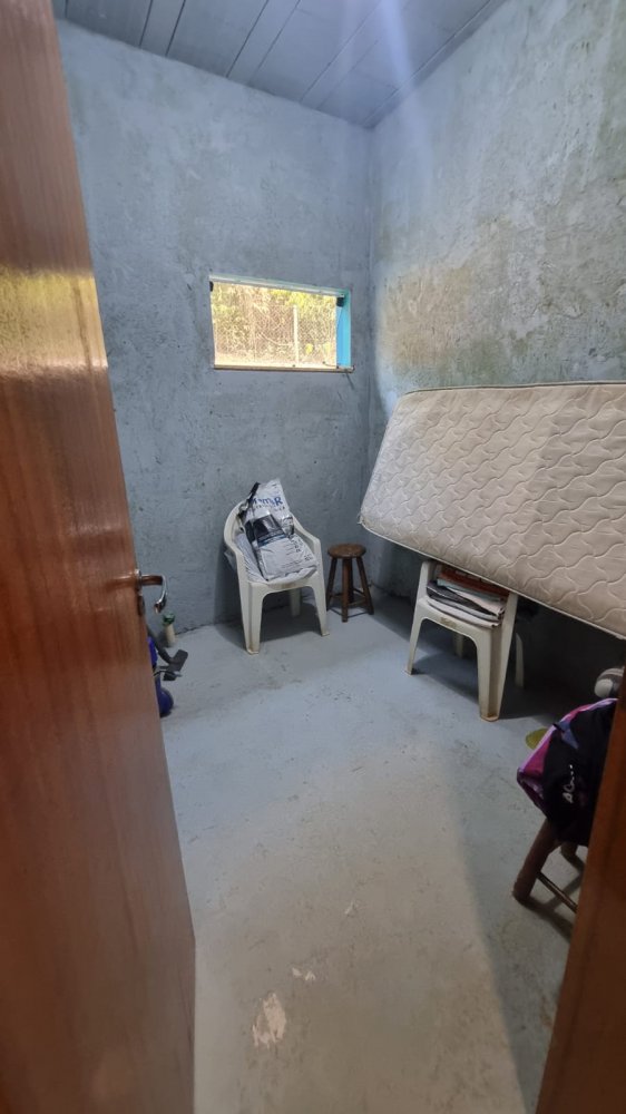 Chácara à venda com 4 quartos, 1500m² - Foto 10