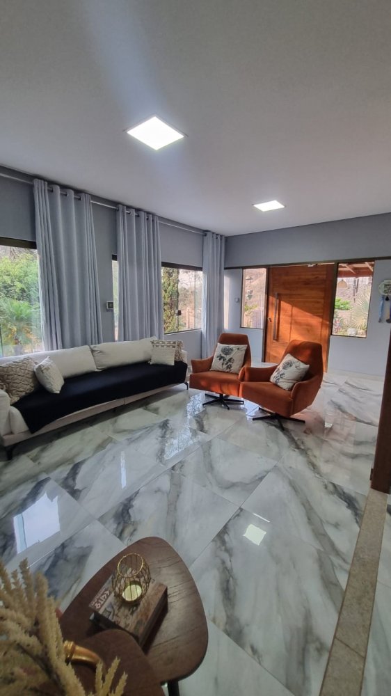 Chácara à venda com 4 quartos, 1500m² - Foto 17