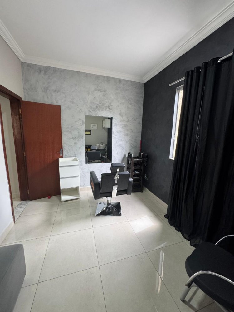 Casa à venda com 3 quartos, 216m² - Foto 8