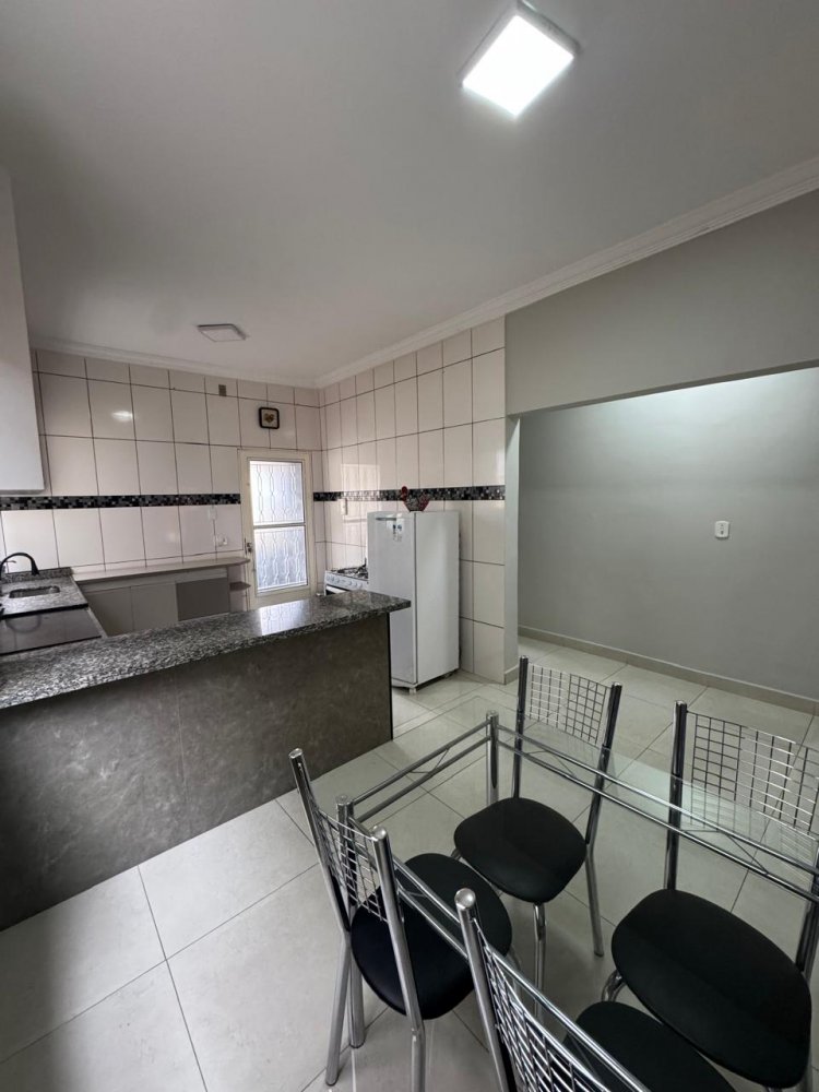 Casa à venda com 3 quartos, 216m² - Foto 22