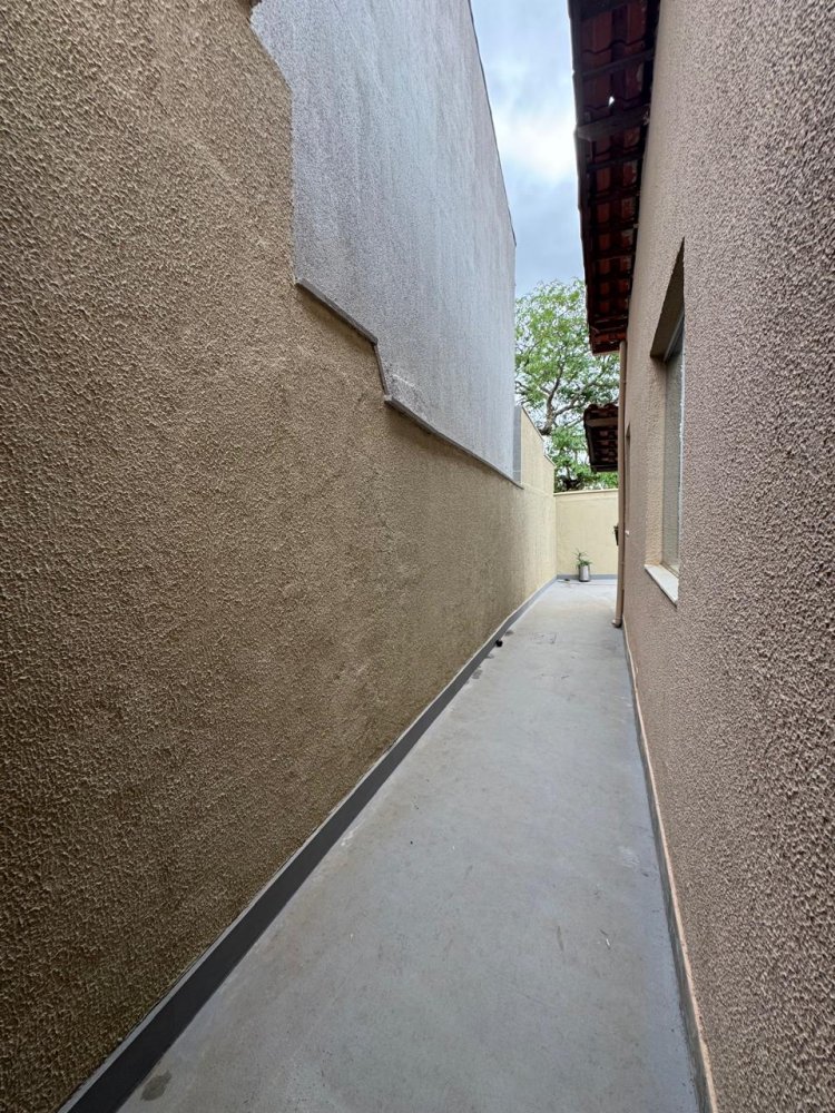 Casa à venda com 3 quartos, 216m² - Foto 11