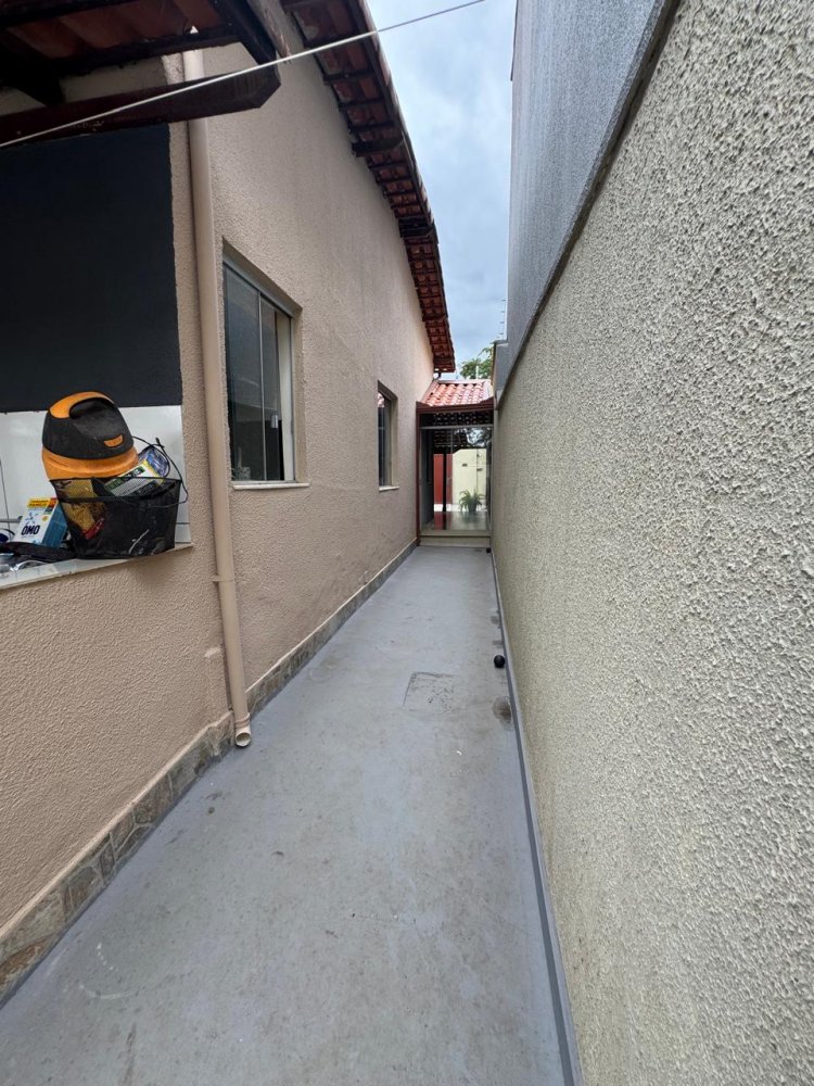 Casa à venda com 3 quartos, 216m² - Foto 5