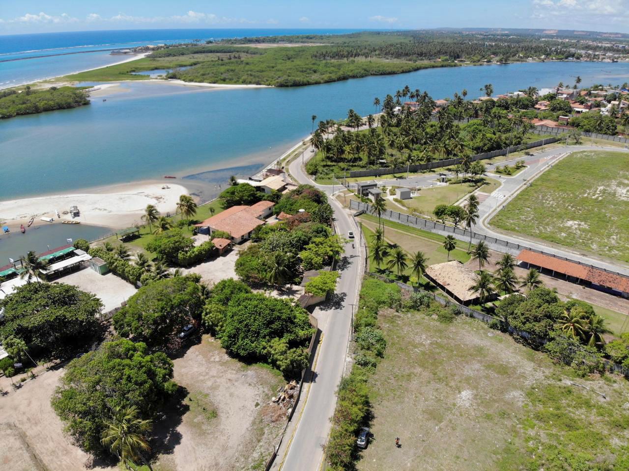 Casa à venda com 4 quartos, 220m² - Foto 13
