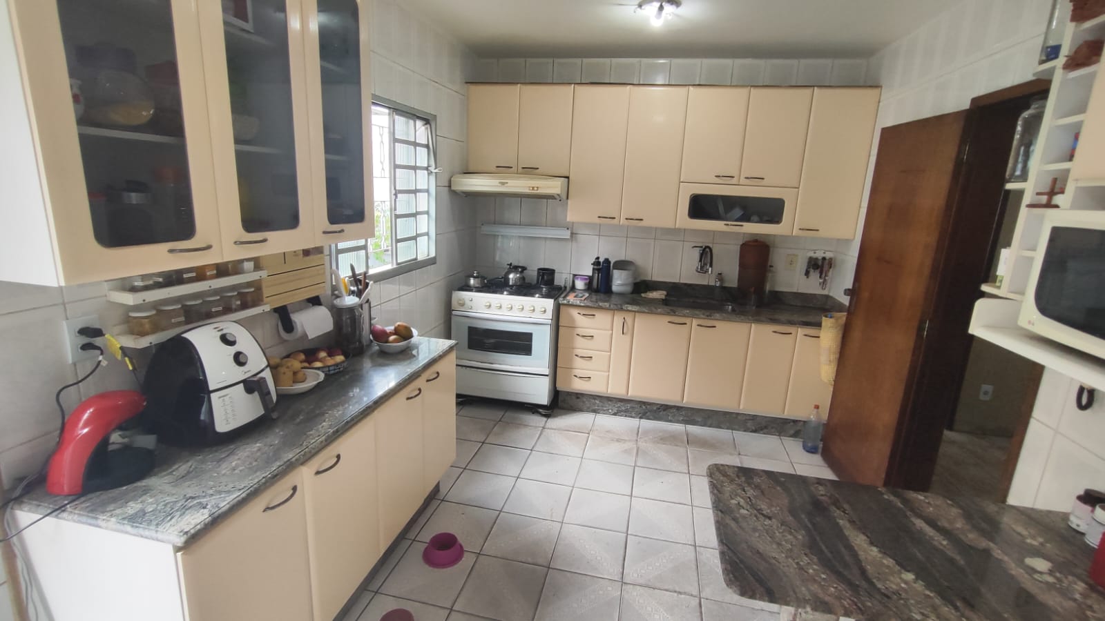 Casa à venda com 3 quartos, 260m² - Foto 16
