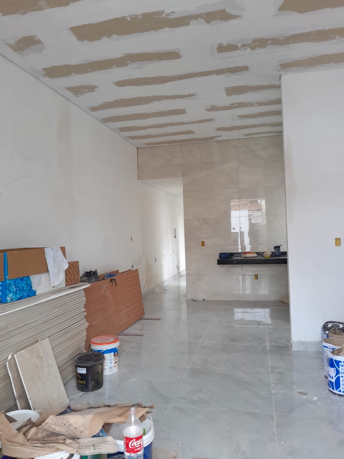 Casa à venda com 3 quartos, 90m² - Foto 4