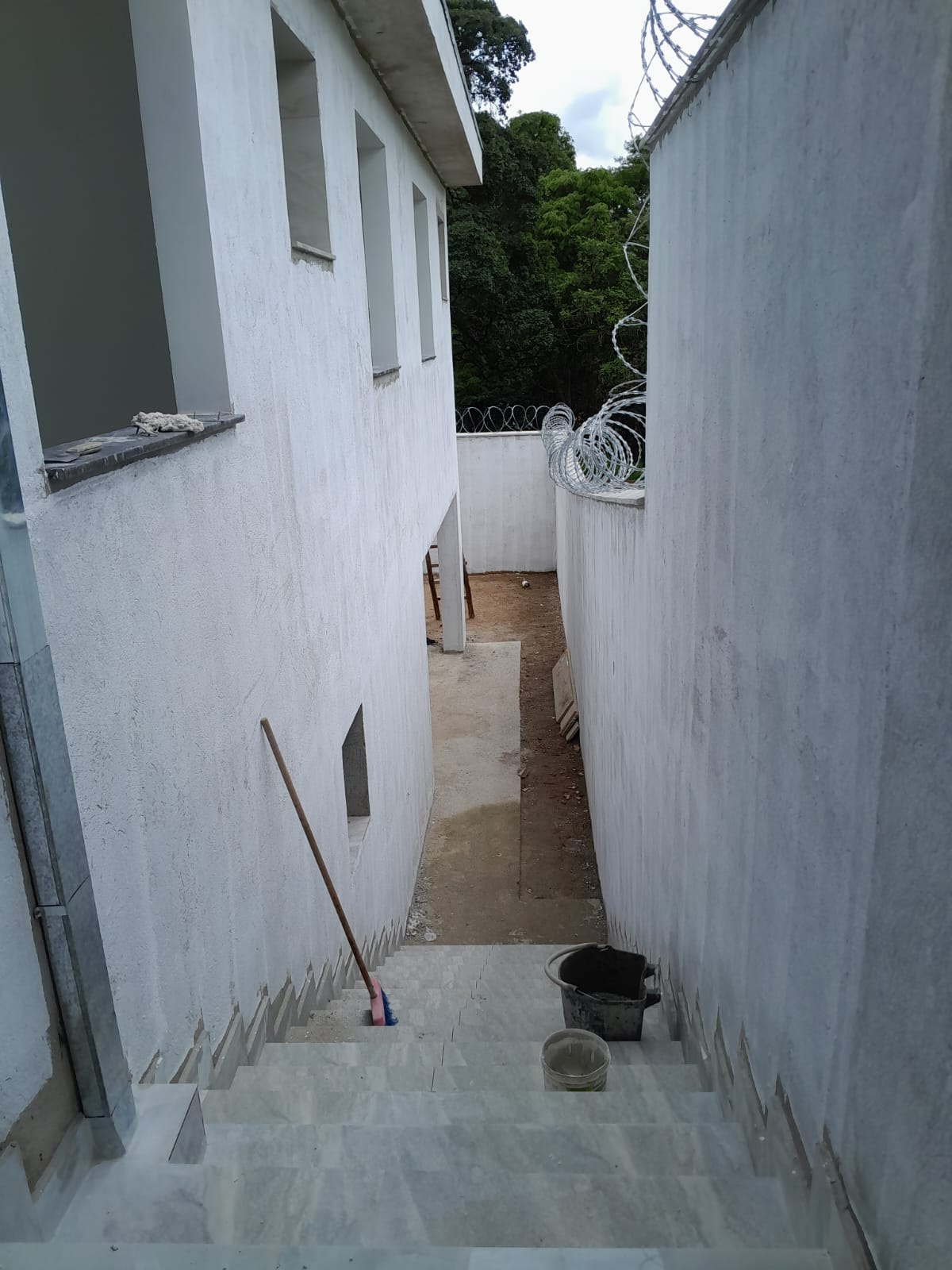 Casa à venda com 3 quartos, 90m² - Foto 3