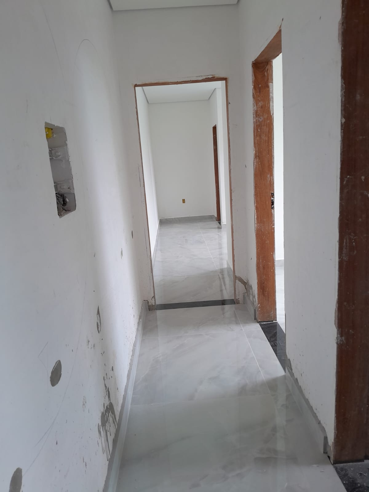 Casa à venda com 3 quartos, 90m² - Foto 11
