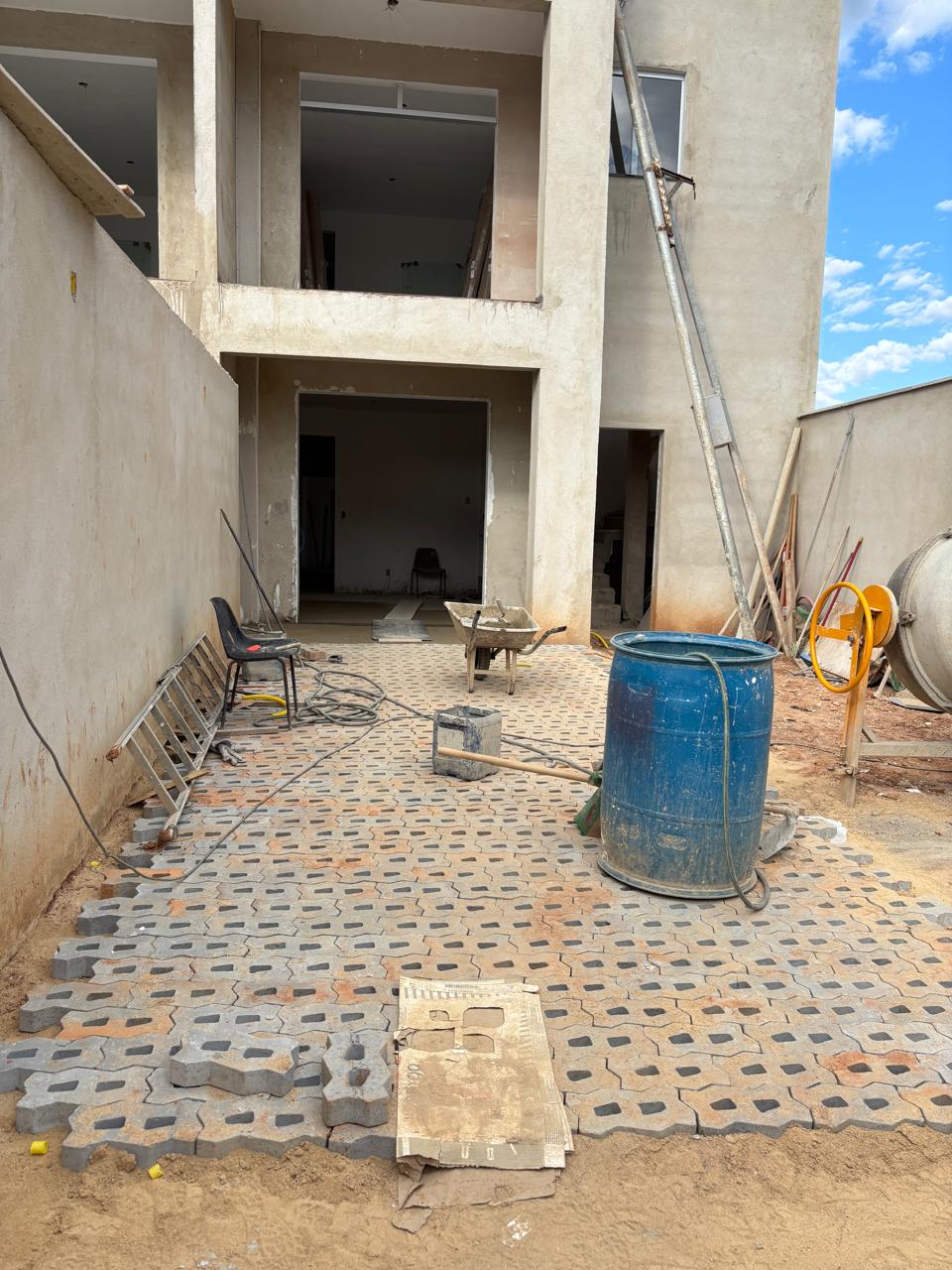 Casa à venda com 3 quartos, 120m² - Foto 14