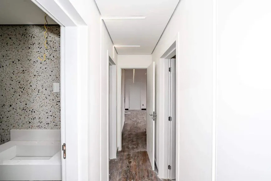 Cobertura à venda com 4 quartos, 210m² - Foto 4
