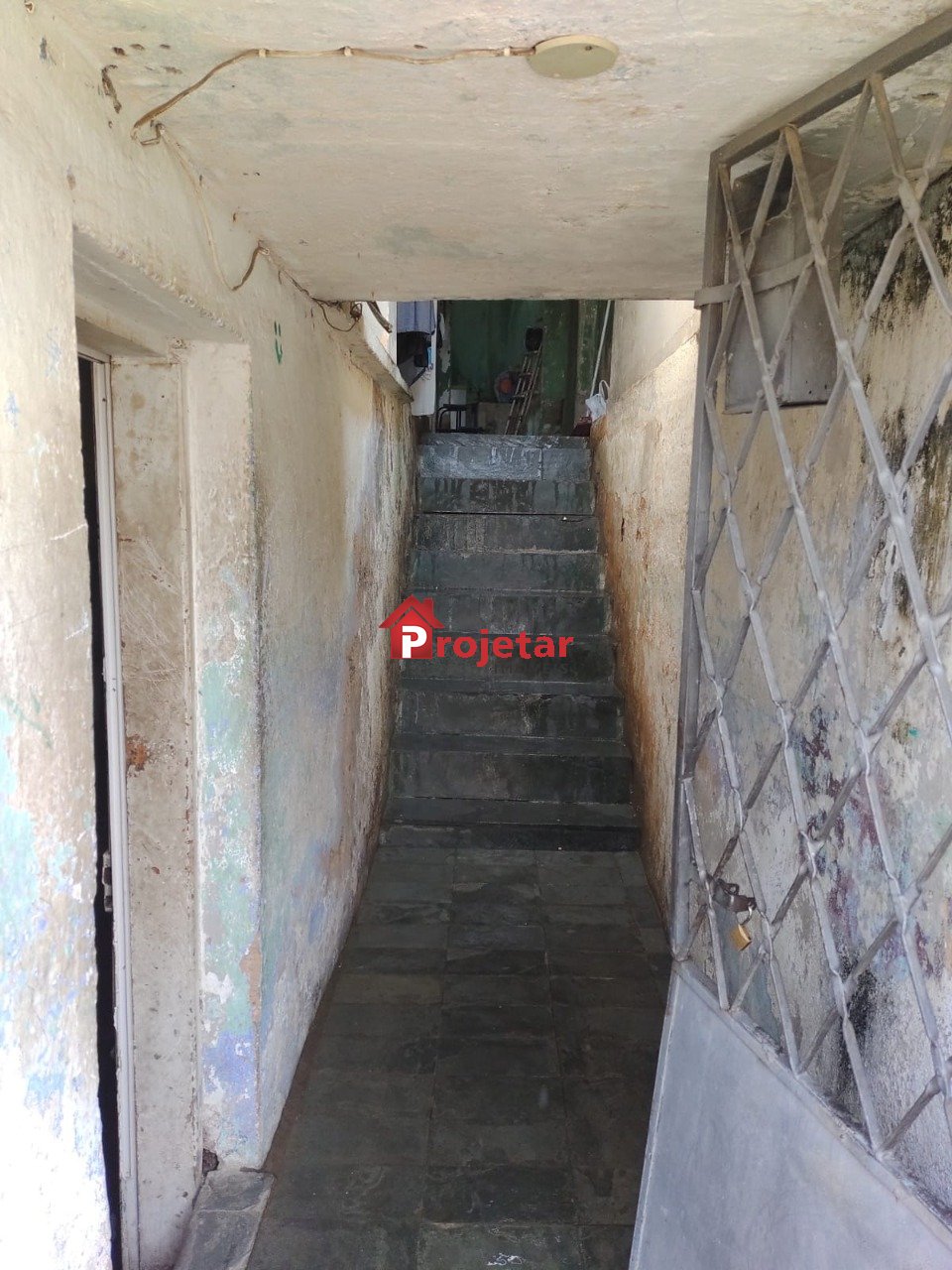 Casa à venda com 2 quartos, 360m² - Foto 9