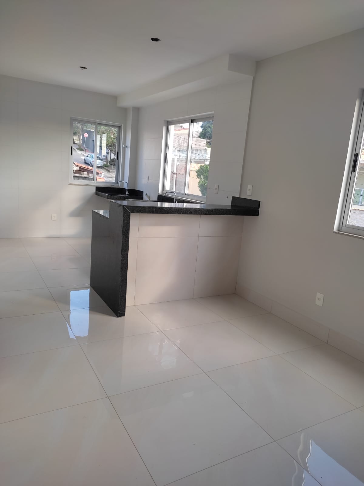 Cobertura à venda com 2 quartos, 99m² - Foto 4