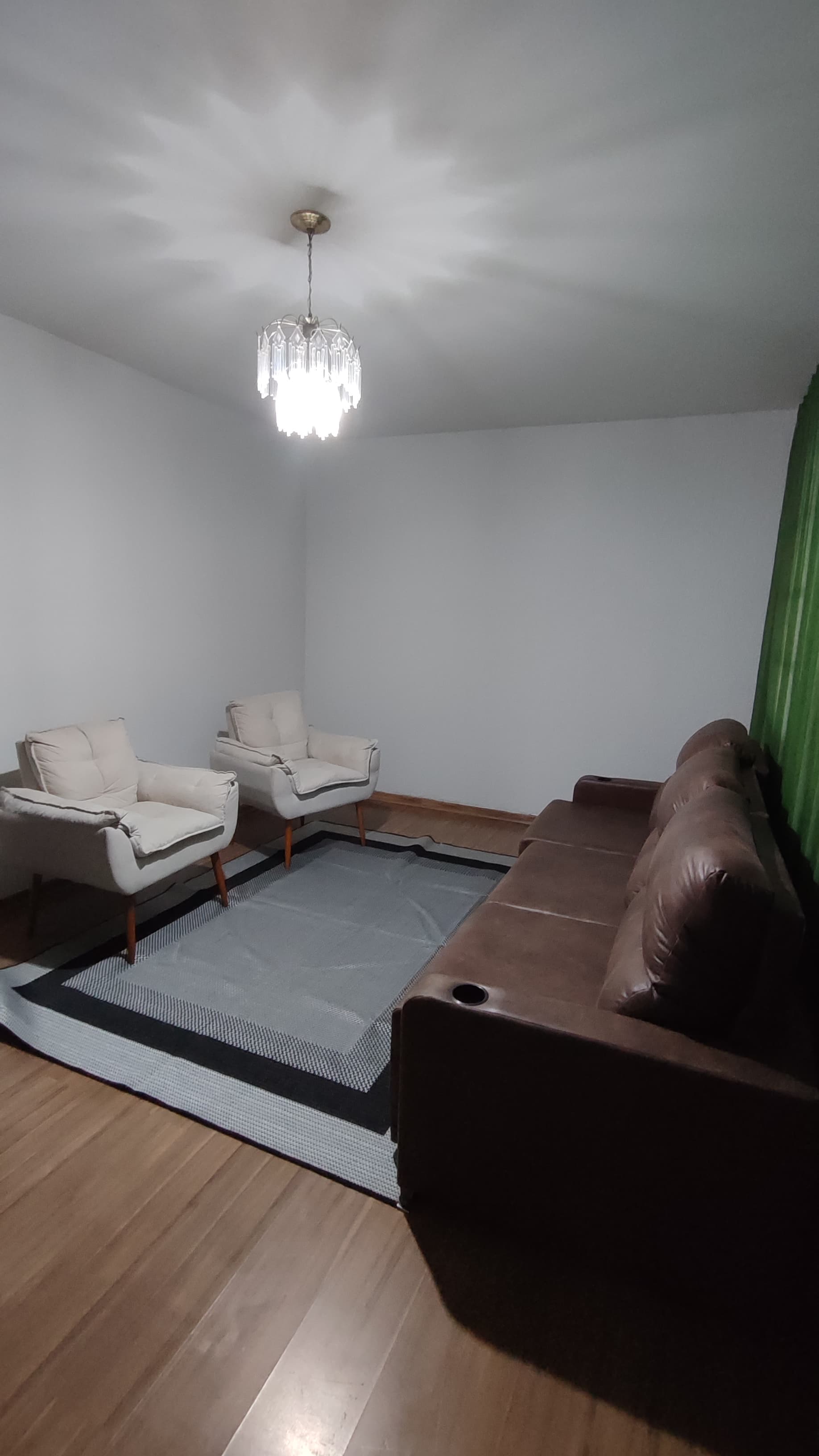 Casa à venda com 3 quartos, 360m² - Foto 2