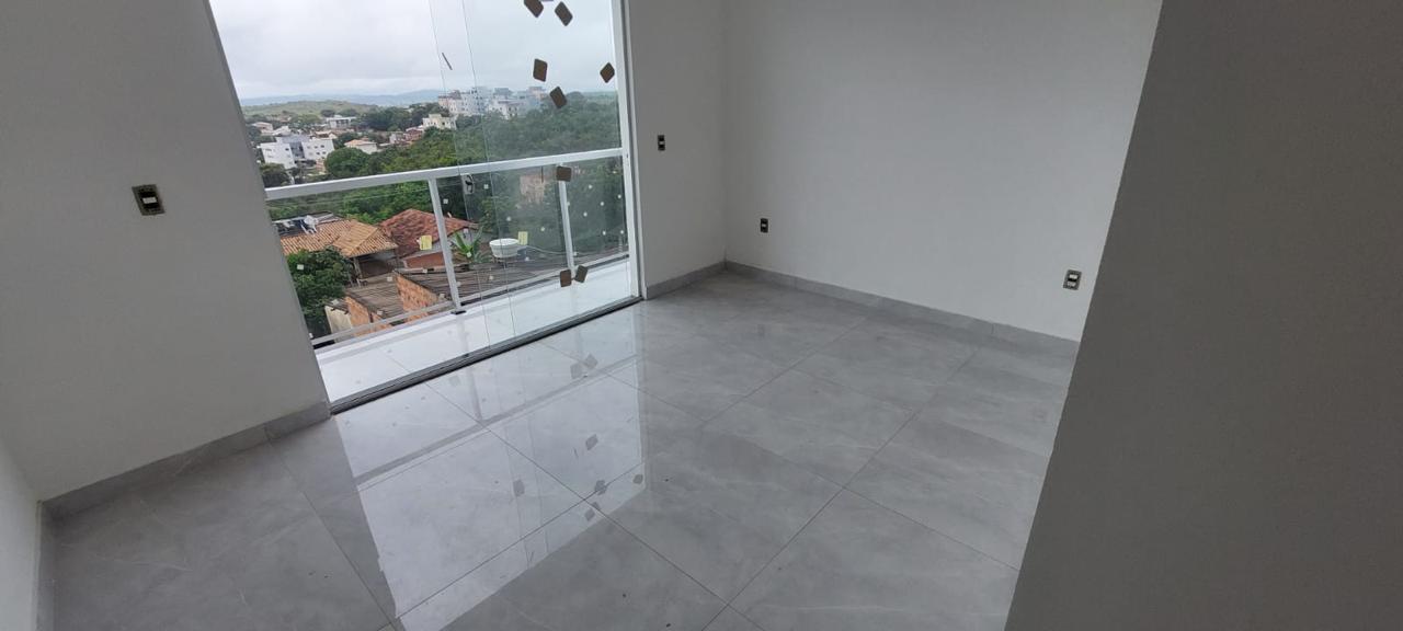 Casa à venda com 3 quartos, 180m² - Foto 2