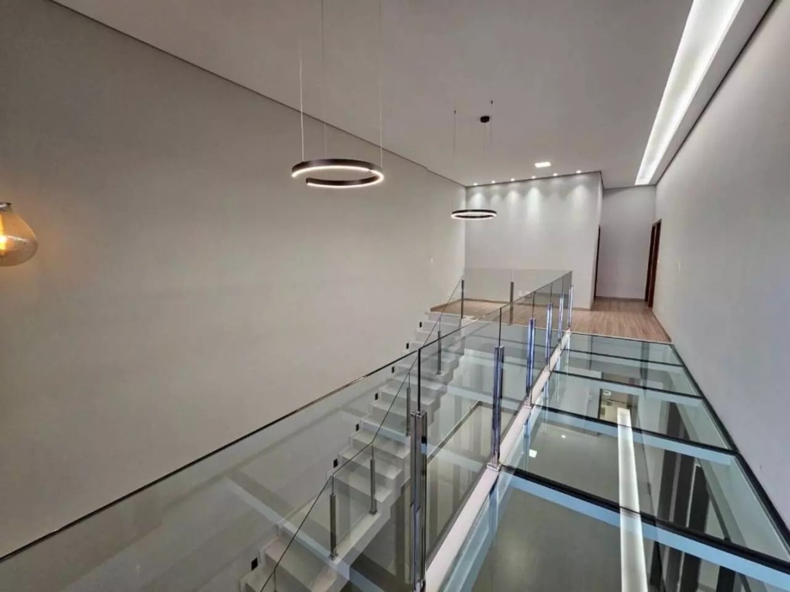 Casa de Condomínio para alugar com 4 quartos, 380m² - Foto 4
