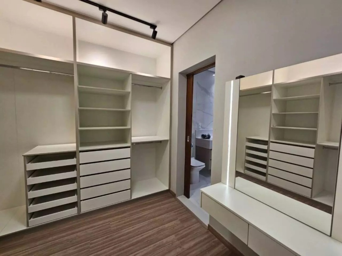 Casa de Condomínio para alugar com 4 quartos, 380m² - Foto 19