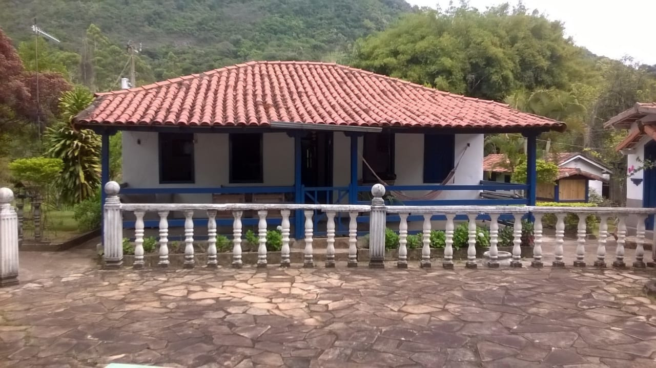 Sítio à venda com 3 quartos, 220m² - Foto 1