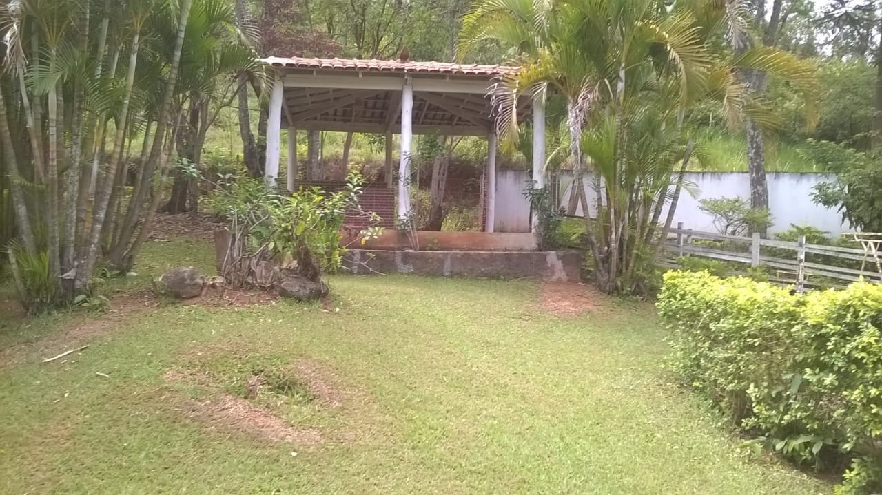 Sítio à venda com 3 quartos, 220m² - Foto 18