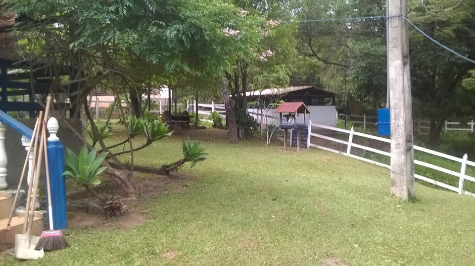 Sítio à venda com 3 quartos, 220m² - Foto 25