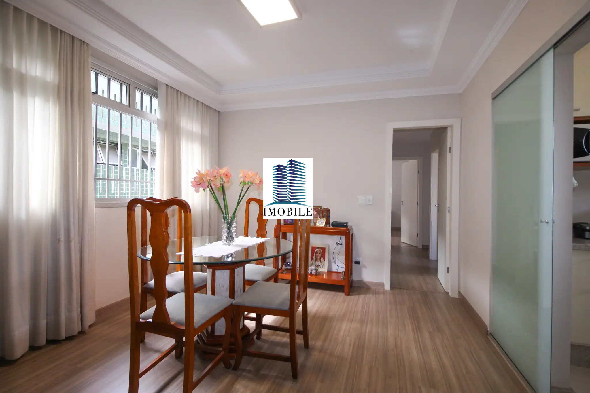 Apartamento à venda com 3 quartos, 105m² - Foto 1