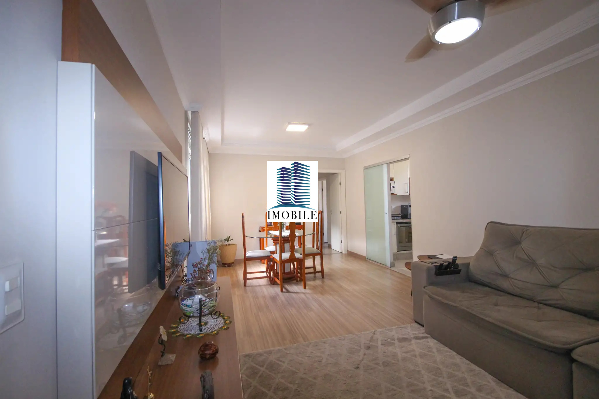 Apartamento à venda com 3 quartos, 105m² - Foto 3