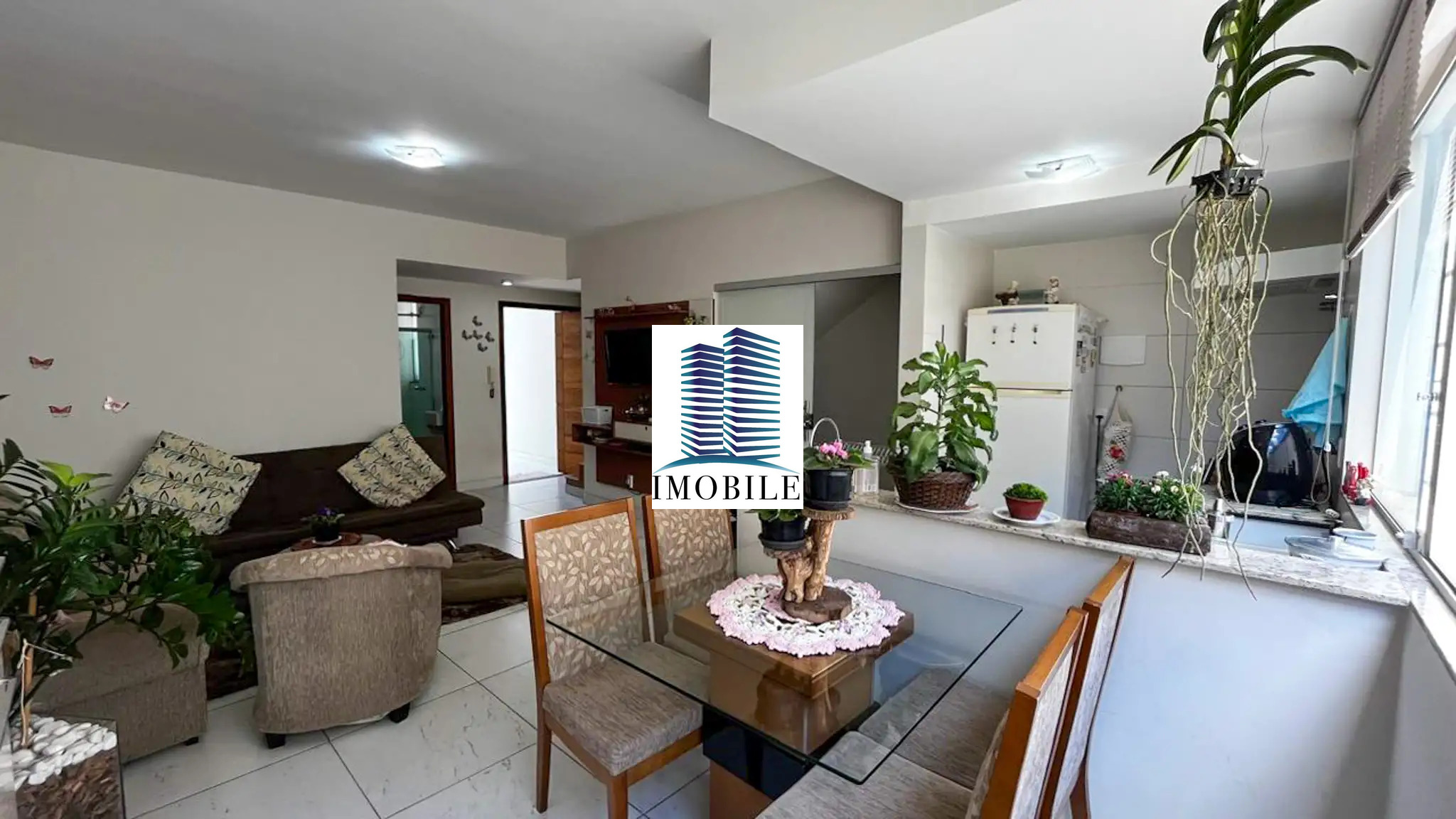 Casa à venda com 3 quartos, 152m² - Foto 1