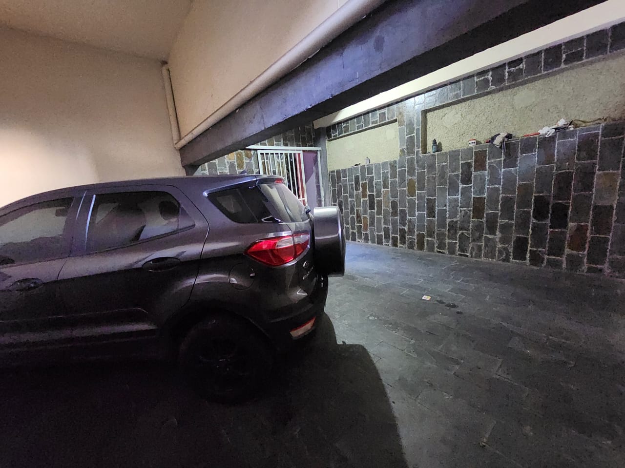 Casa à venda com 7 quartos, 360m² - Foto 4