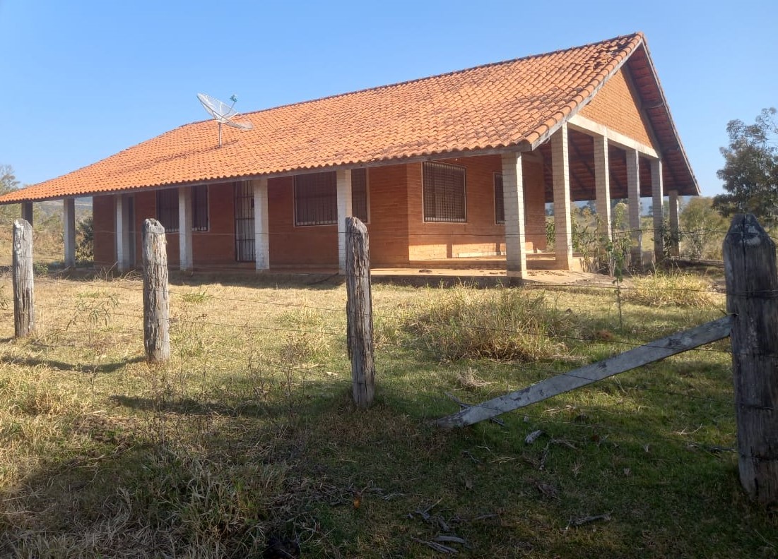 Fazenda à venda com 1 quarto, 992200m² - Foto 14