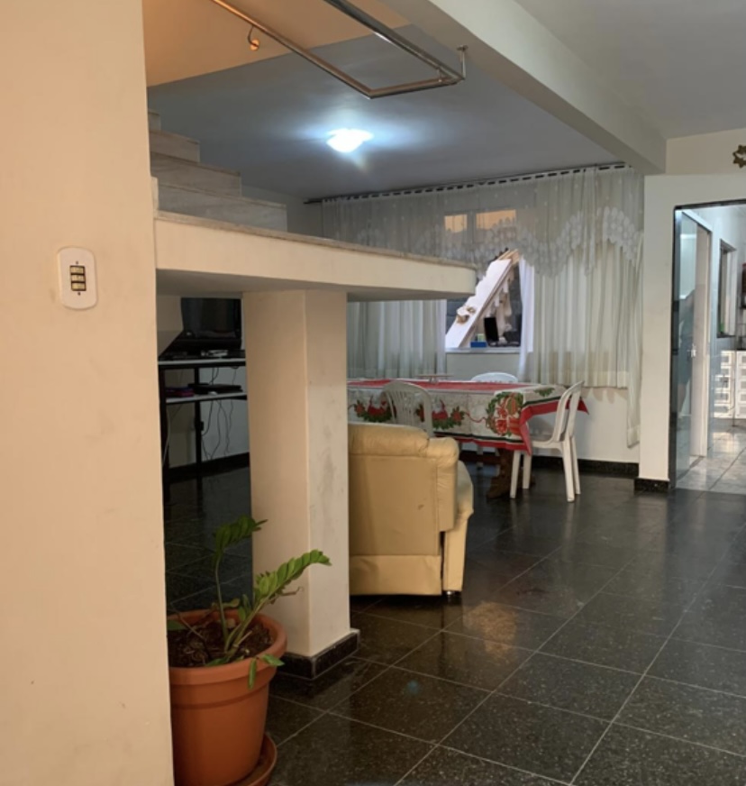 Casa à venda com 5 quartos, 291m² - Foto 17