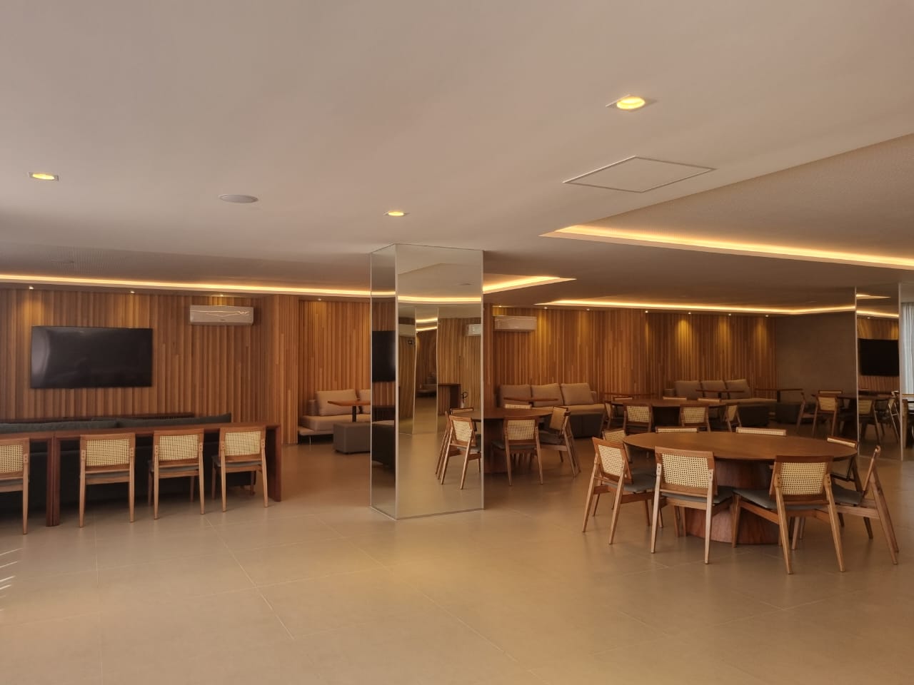 Apartamento para alugar com 2 quartos, 52m² - Foto 25