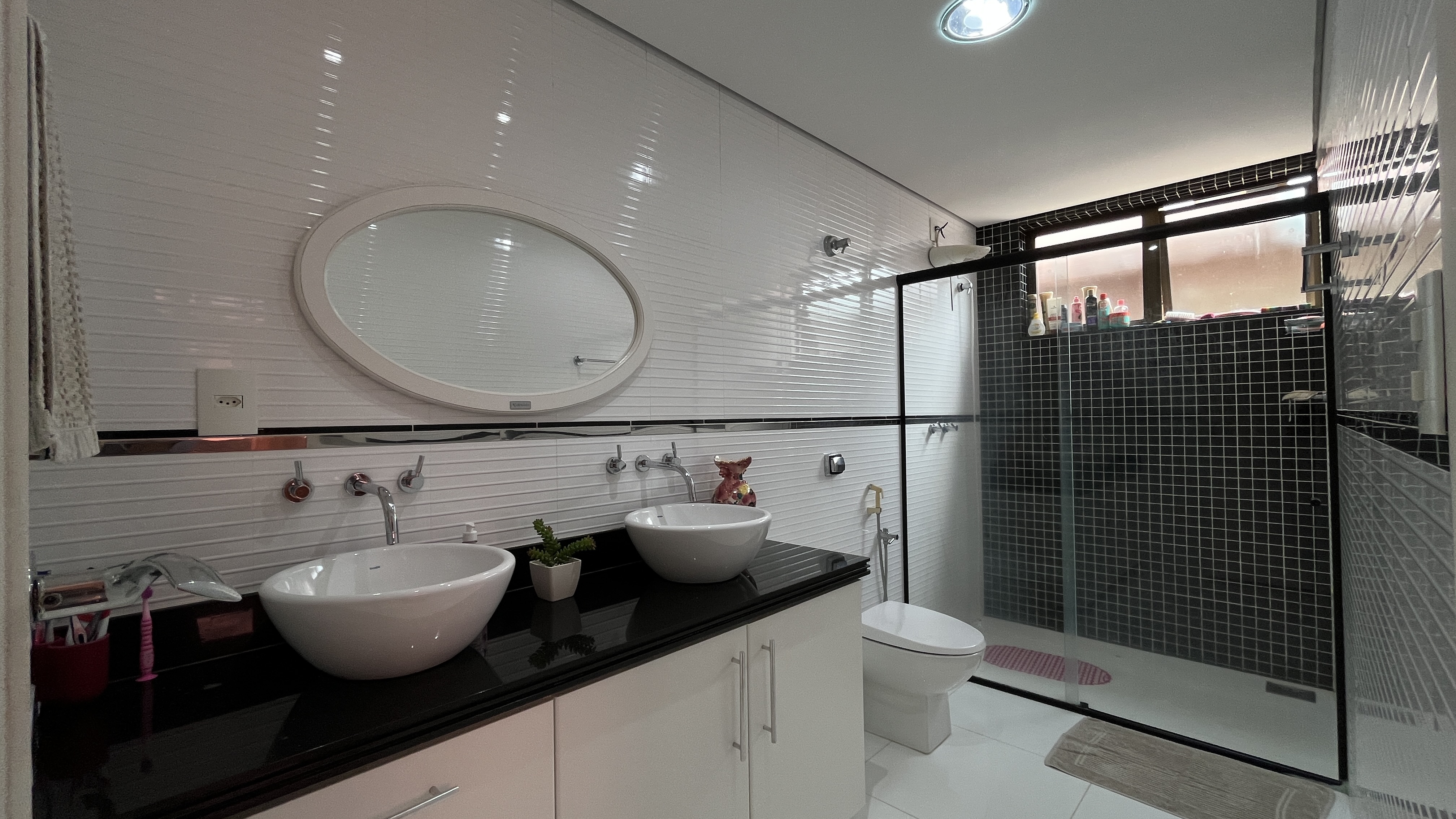 Apartamento à venda com 3 quartos, 203m² - Foto 18
