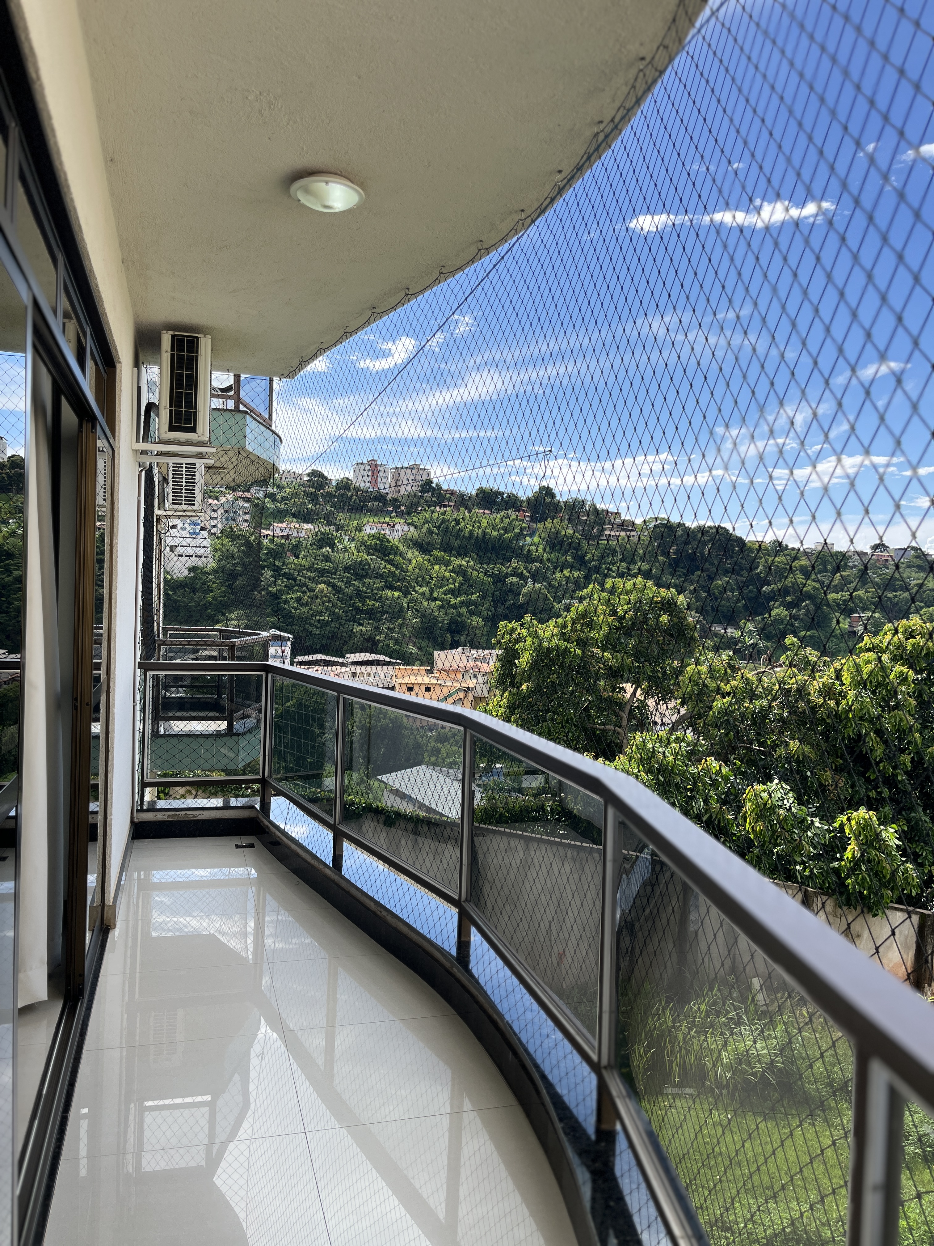 Apartamento à venda com 3 quartos, 203m² - Foto 5