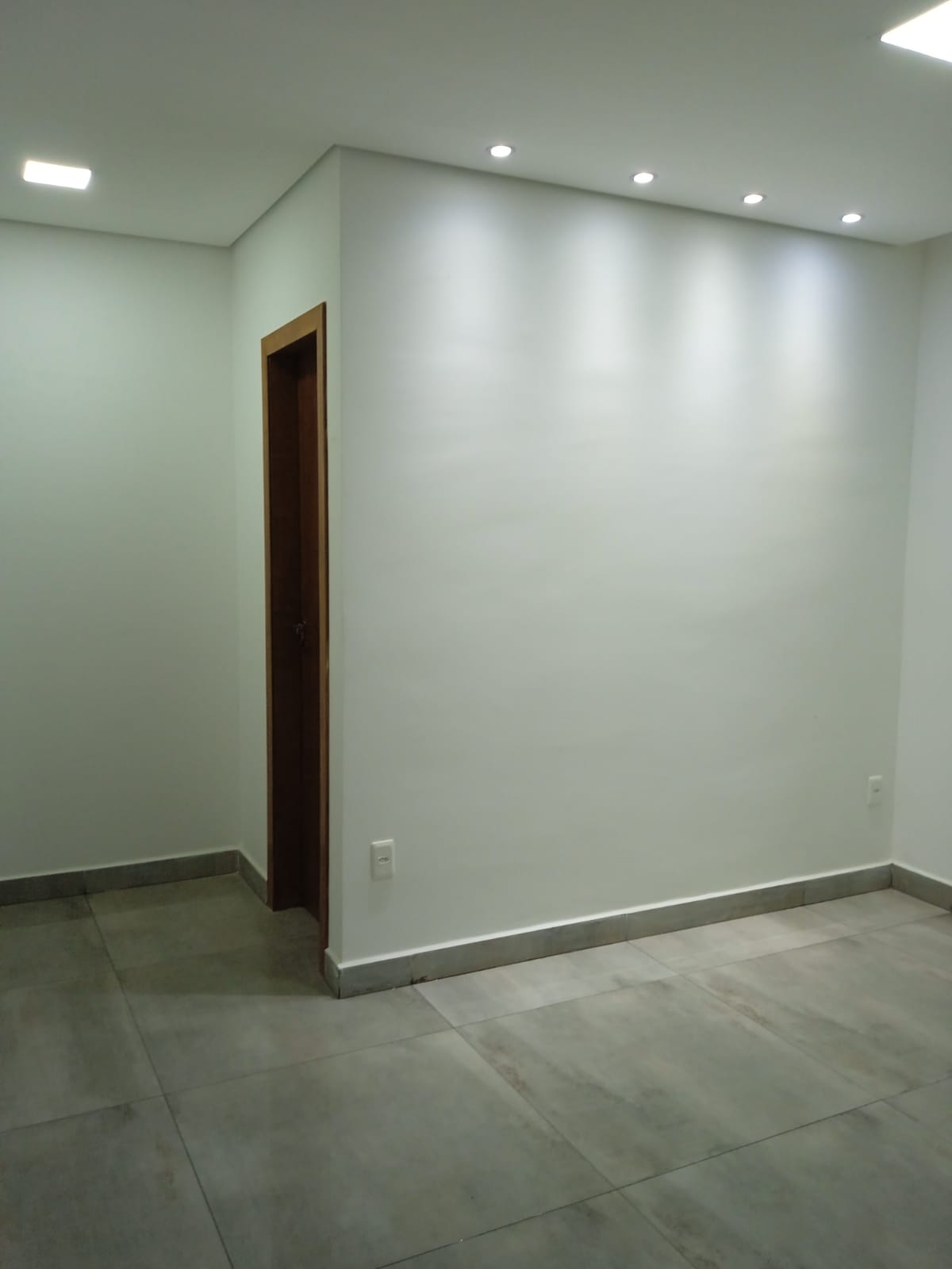Casa à venda com 3 quartos, 82m² - Foto 8