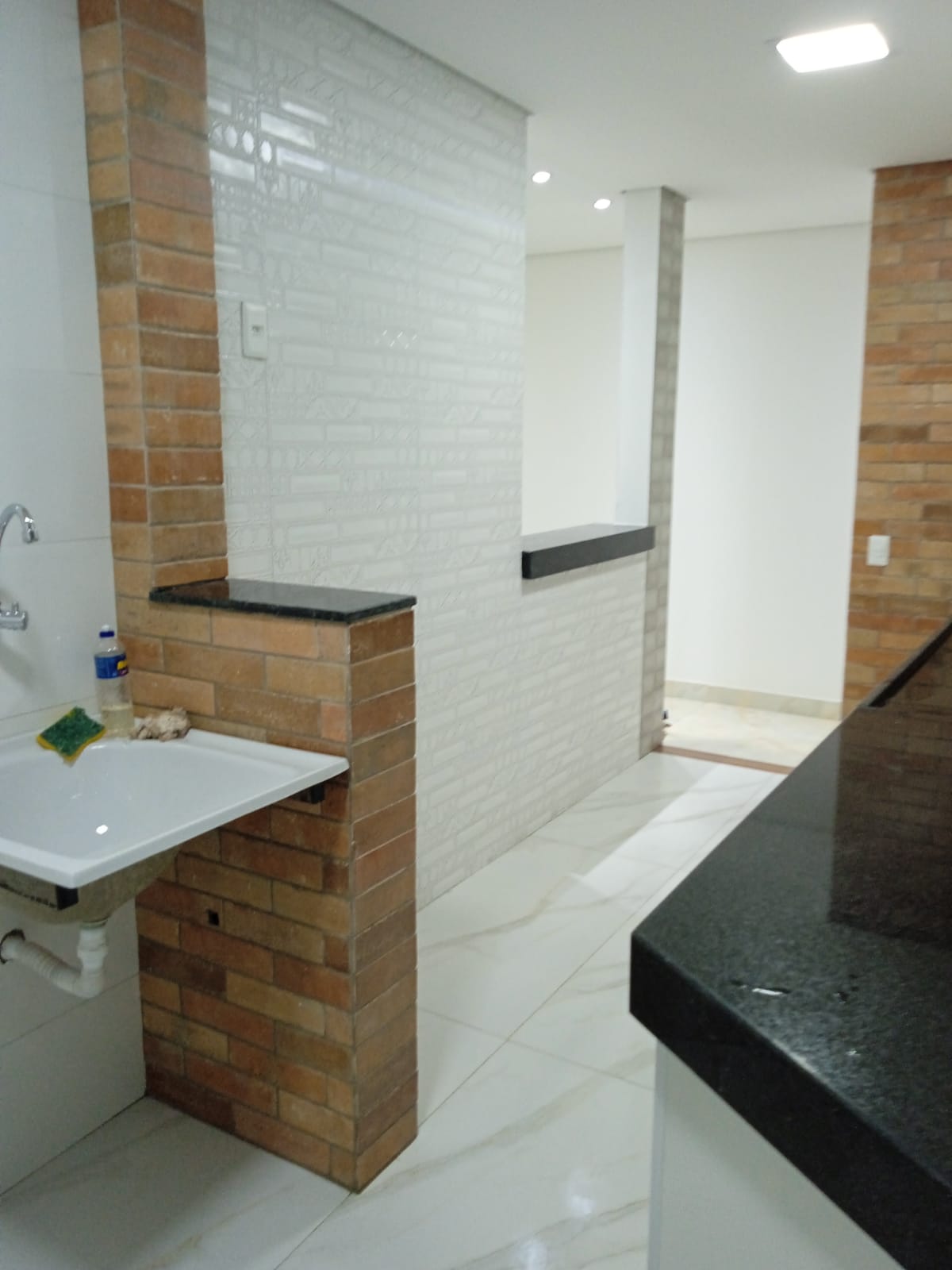 Casa à venda com 3 quartos, 82m² - Foto 9