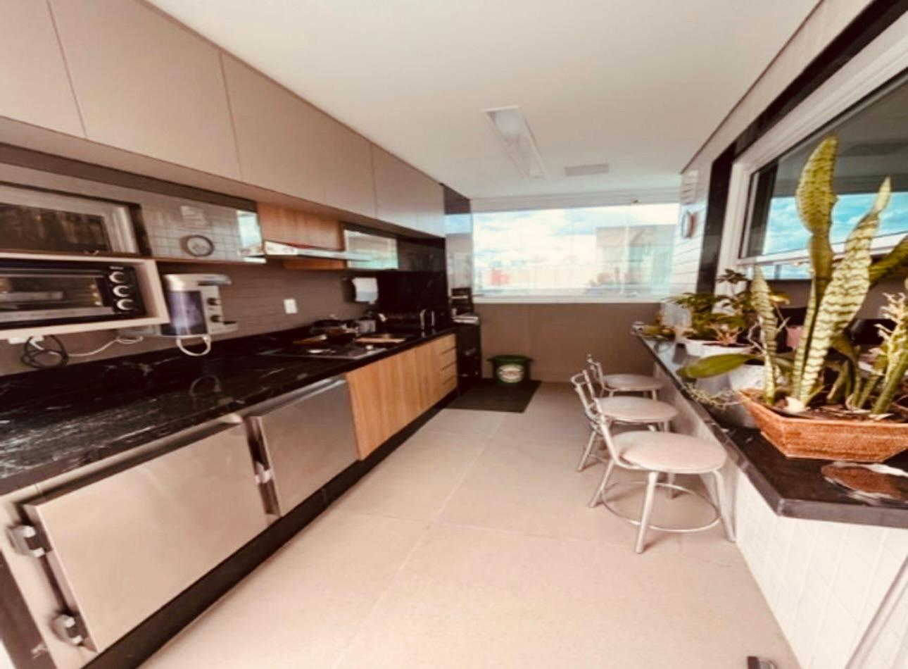 Cobertura à venda com 3 quartos, 226m² - Foto 5