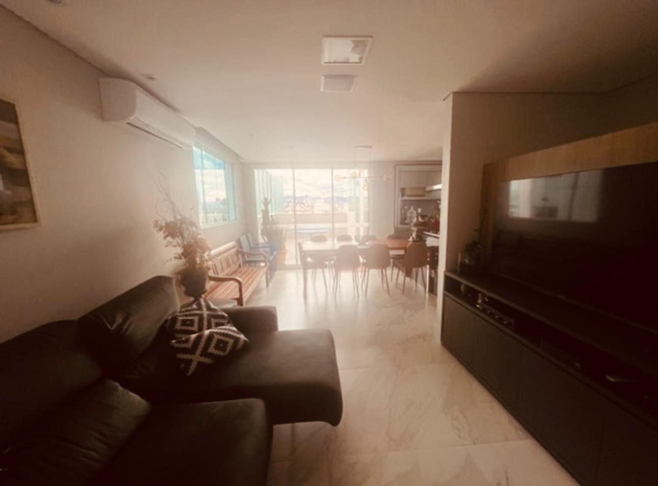 Cobertura à venda com 3 quartos, 226m² - Foto 6