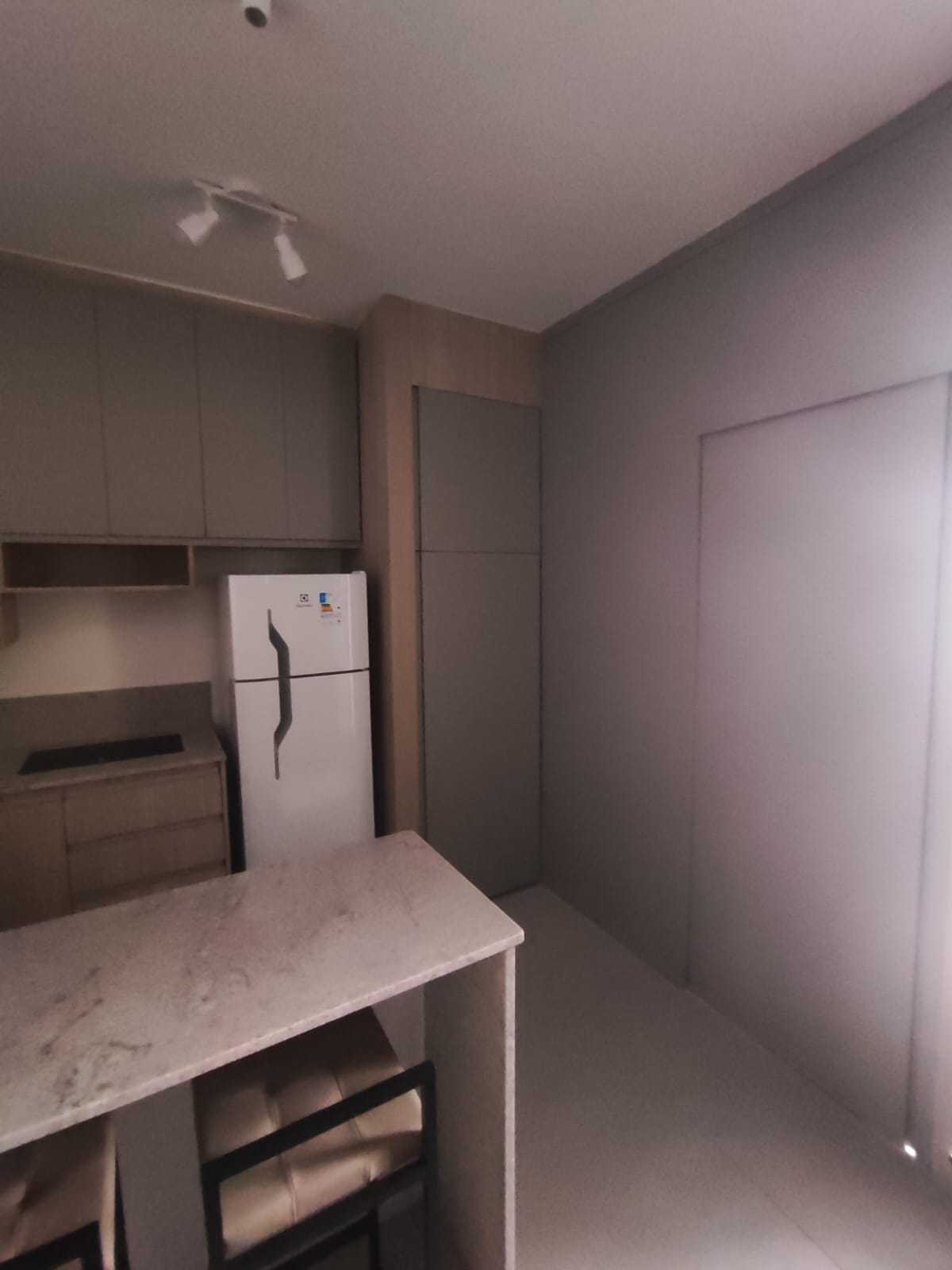 Apartamento para alugar com 1 quarto, 30m² - Foto 2