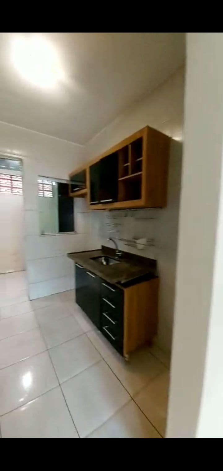 Casa à venda com 2 quartos, 63m² - Foto 2