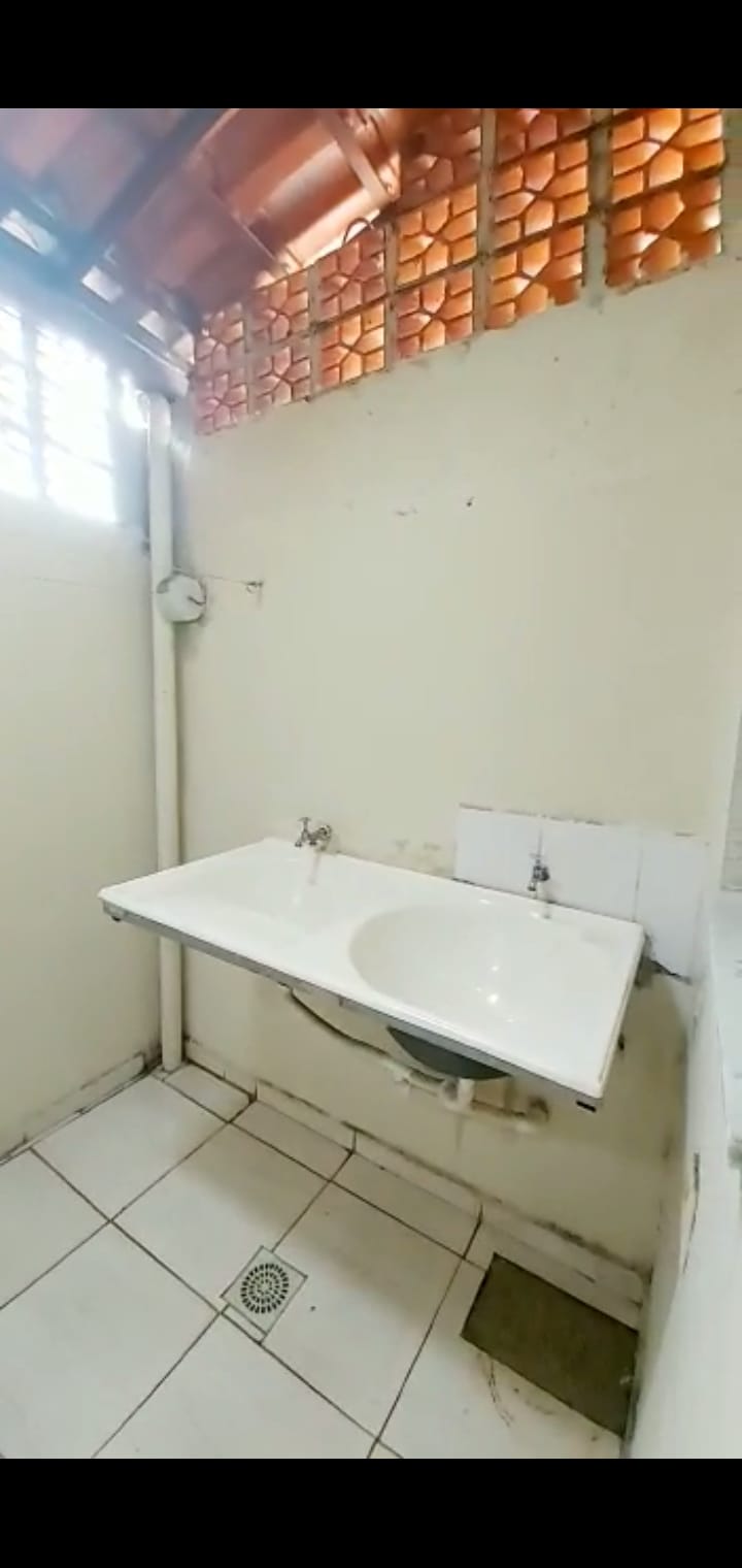 Casa à venda com 2 quartos, 63m² - Foto 10