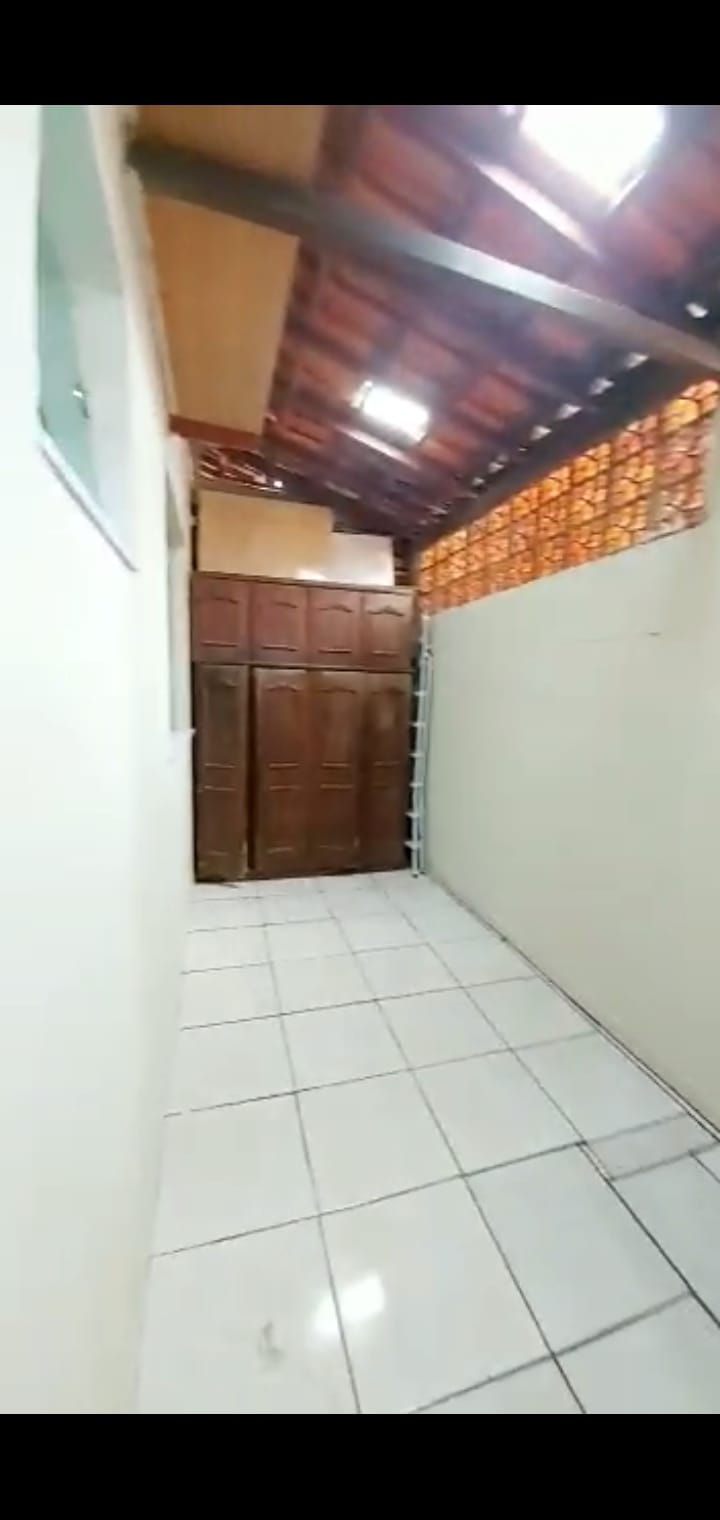 Casa à venda com 2 quartos, 63m² - Foto 3