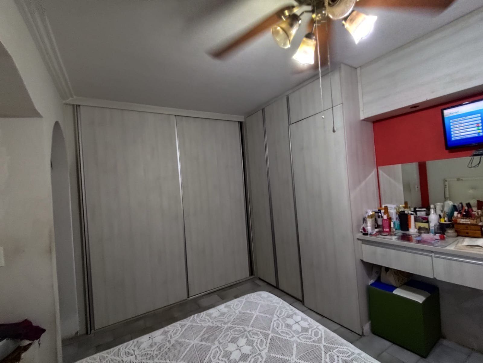 Casa à venda com 6 quartos, 242m² - Foto 10
