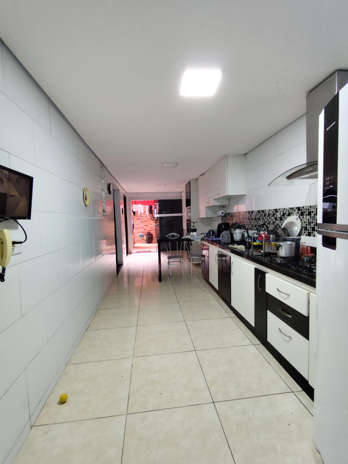Casa à venda com 6 quartos, 242m² - Foto 5