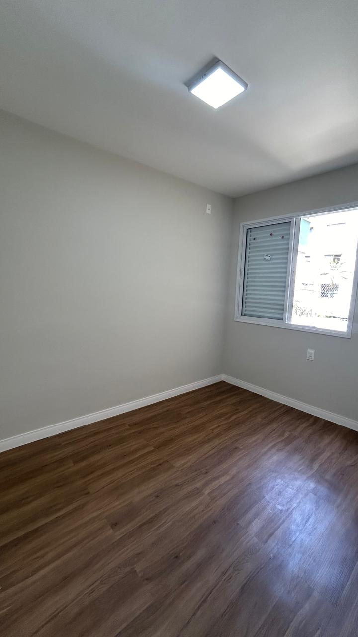 Casa à venda com 4 quartos, 160m² - Foto 14